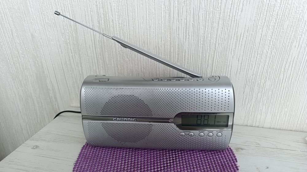 Радиоприемник Grundig