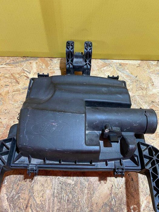 Корпус повітряного фільтра Форд Транзит Ford Transit 2.2 Евро5 шрот