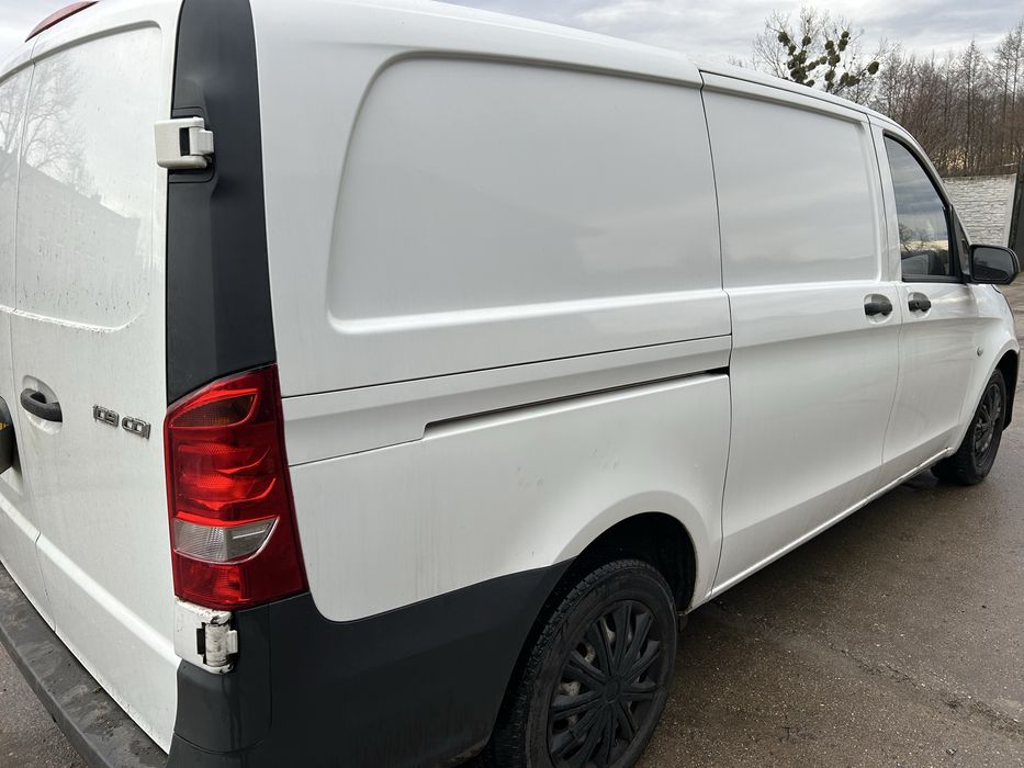 mercedes VITO 447 blotnik cwiartka prawy tyl LONG