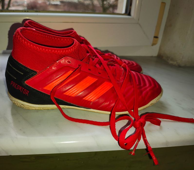 Adidas Predator 37 1/3