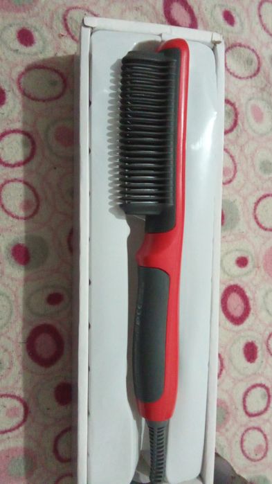 Escova alisadora de cabelo