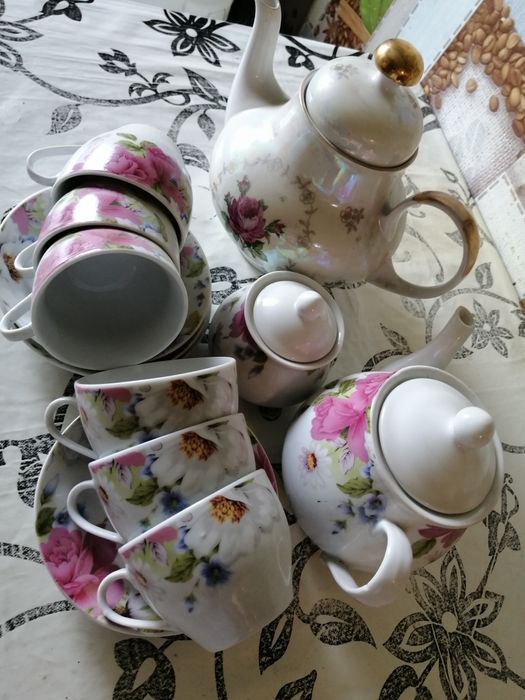 Продам чайный сервіз на 6 персон, новий