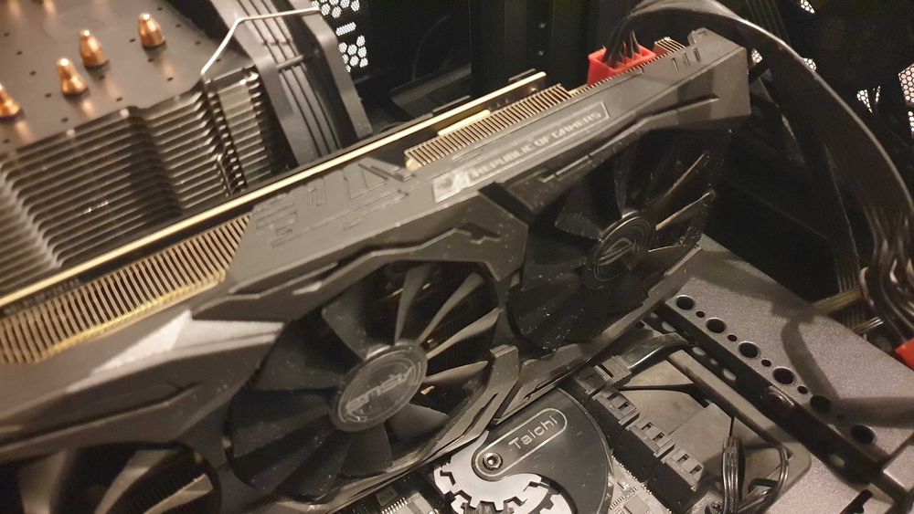 Dobry PCet (ROGstrix 1070 DDR4 16gb, Ryzen 1800x, TaiChi x470, SSD..