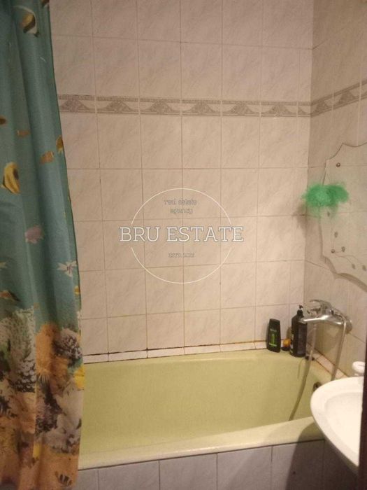 Продам 3 к п-т Червоної Калини 8  Троещина