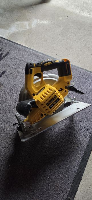 Dewalt Serra Circular 18v DCS570