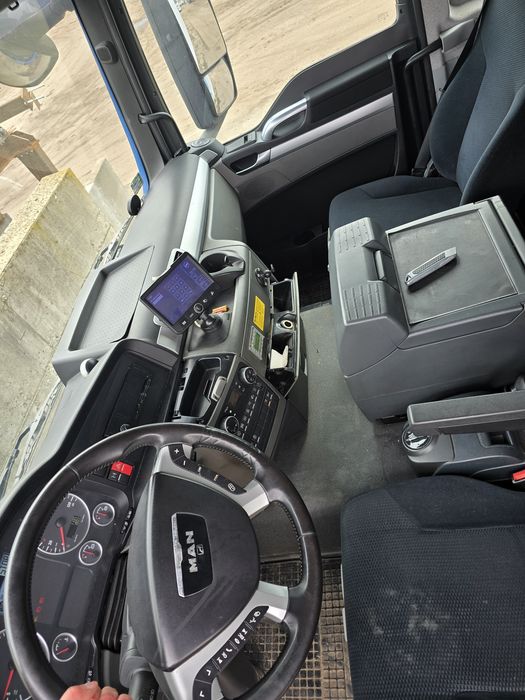 Man TGS 26.320. Chłodnia 24 epal. Winda.