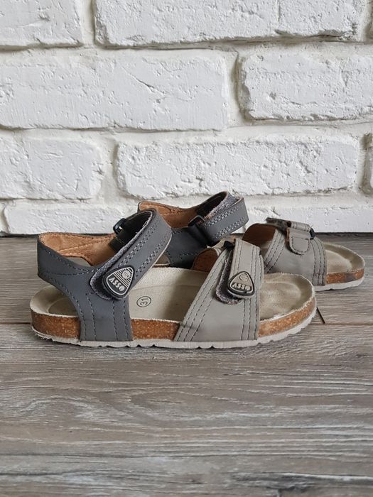 Sandałki dla chłopca r. 31