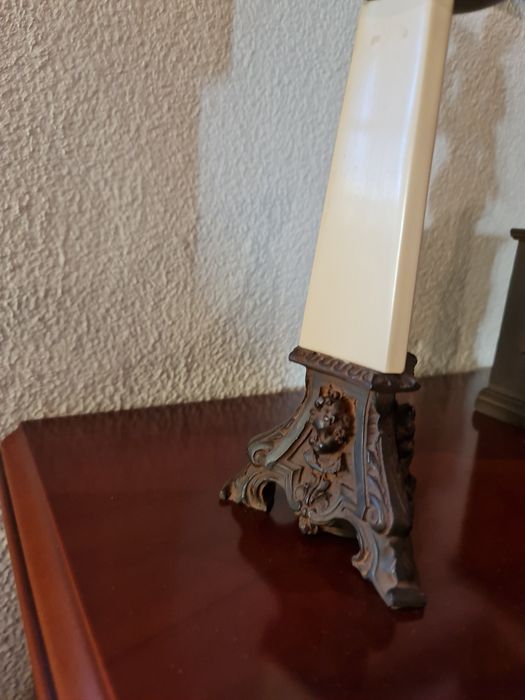 Conjunto relógio e candelabros