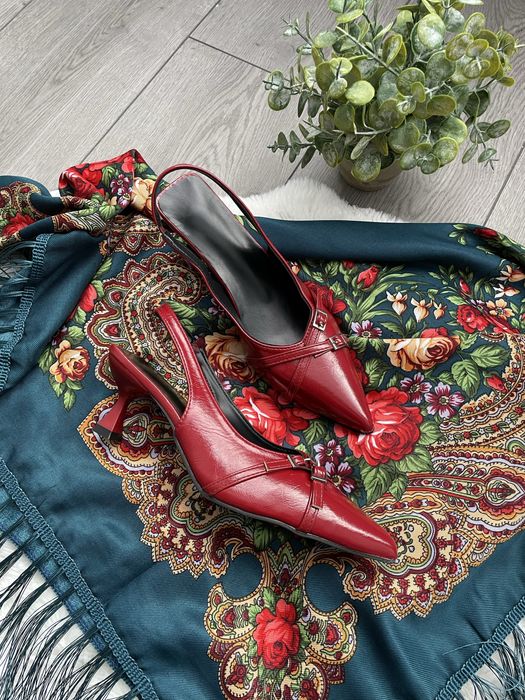 трендові туфлі на низькому