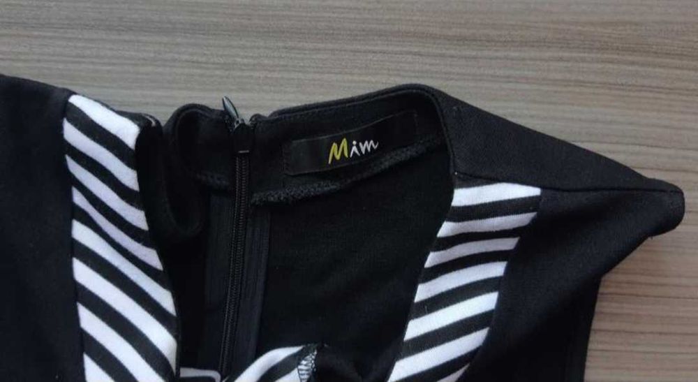 Міді плаття від бренду mim