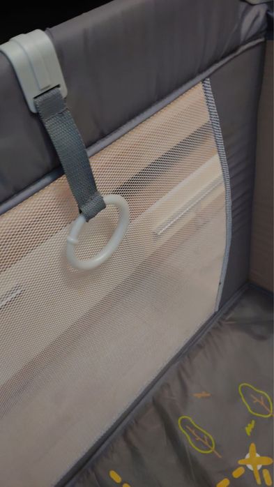 Продам дитячий манеж