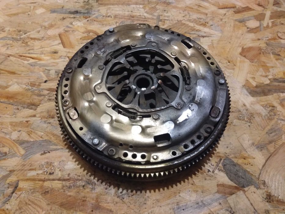 Демпфер маховик Golf 5 Touran T5 Caddy Altea Leon Toledo A3 1.9 TDI