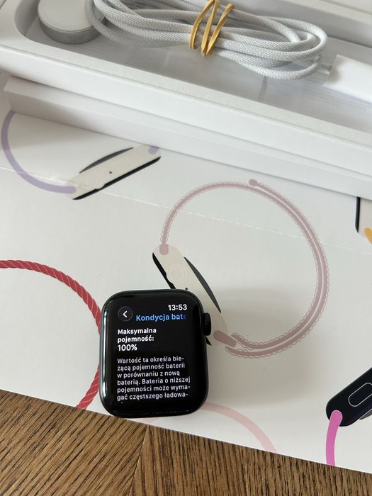Apple Watch SE 3 40 mm GPS M/L. Kolor: midnight. Polska dystrybucja. Jak nowy!