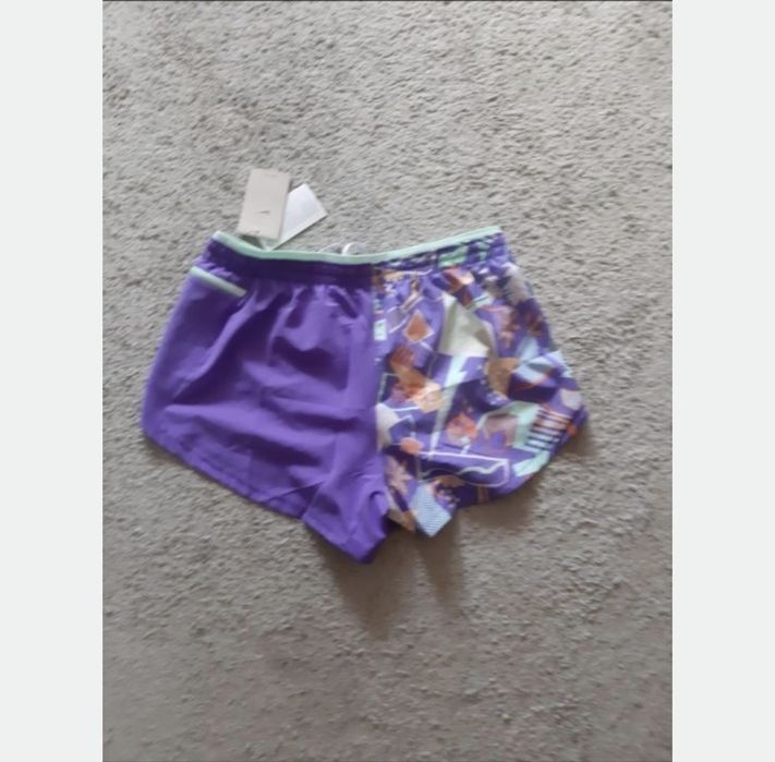 Шорты женские  Nike