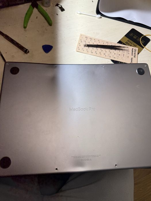 Macbook pro 16 m1 pro на запчасти