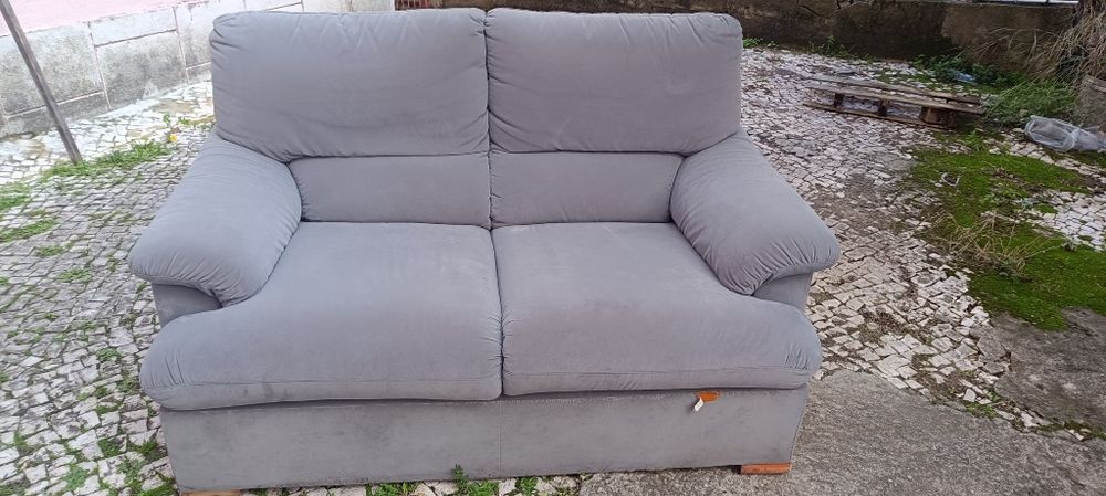 Vendo sofá como novo com um defeito