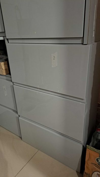 Szafka kuchenna wisząca 32x60x94 cm SZARY POŁYSK bezuchwytowe fronty HDF lakierowane