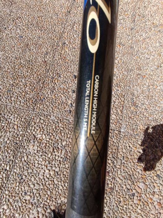 Cana de pesca 5m Trabucco carbono com carrinho Mitchell MX40 excelente