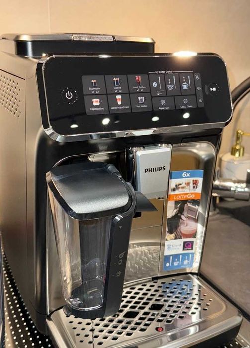 Ekspres Philips LatteGo EP3347/90 - krótko używany