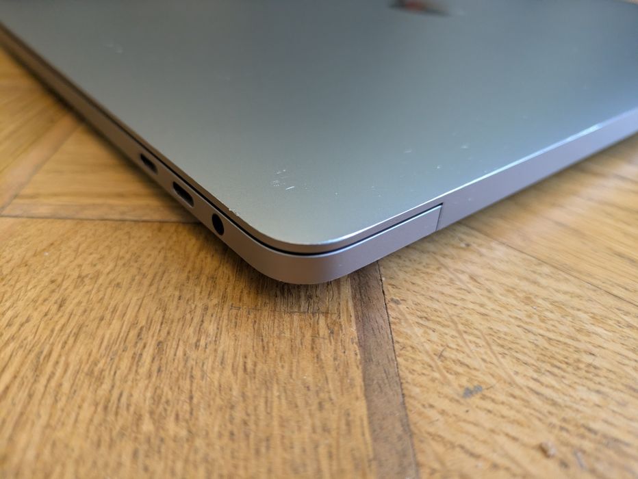 MacBook Pro  2020 (а2251), 13", і5, 16/512 ГБ.