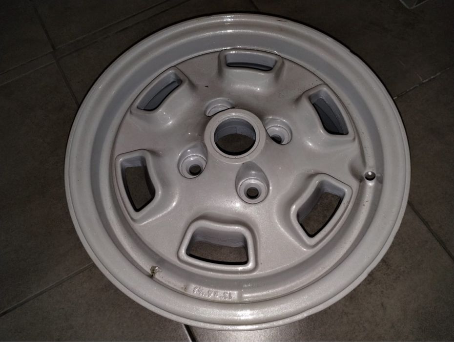Felgi magnezowe Cromodora CD10 13” Fiat 125 124 Polonez – po renowacji