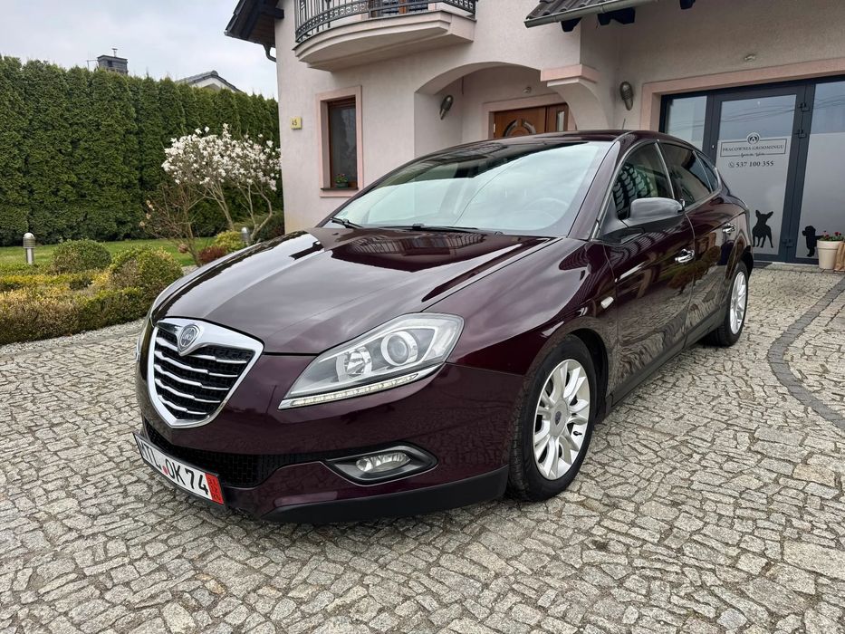 Lancia Delta Lift Led Klimatronic Alcantara Grz.Fotele Parktronik Felgi Aluminiowe