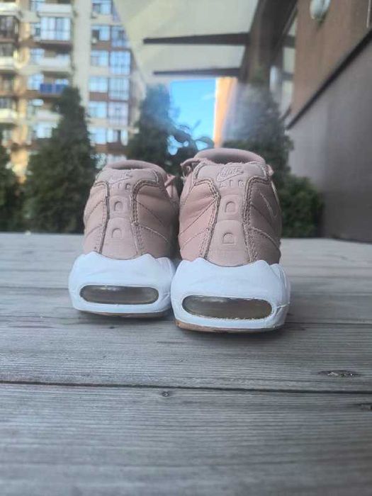 Кросівки жіночі. Кросівки 41 розмір. Кросівки найк. Nike Air Max 95. N