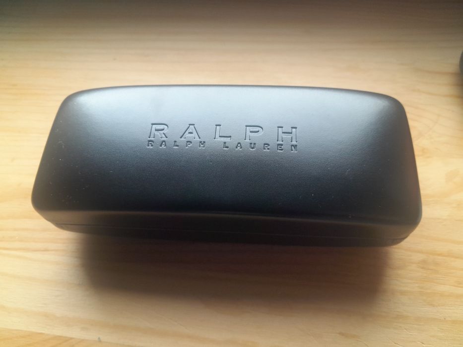 Nowy futerał na okulary Ralph