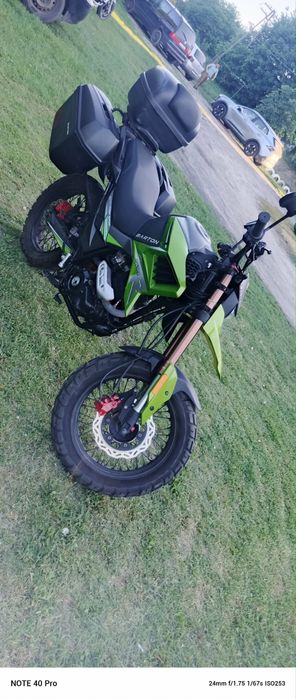 Barton hyper 125