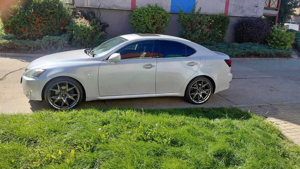 Lexus IS250