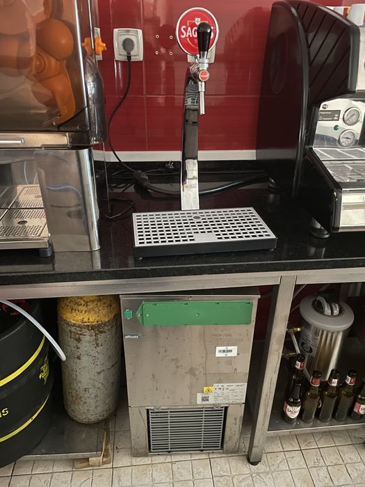 Maquinas para café/ restaurante