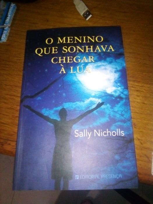 O menino que sonhava chegar á lua