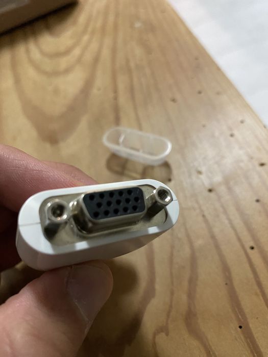 Original Apple DVI-I to VGA Adapter64585095826818121