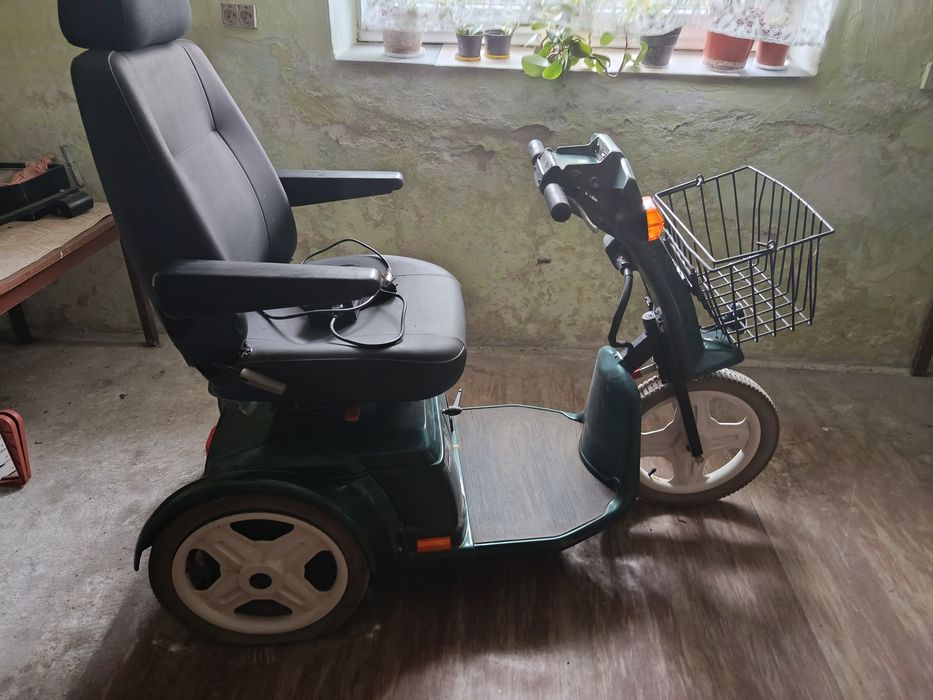 Skuter inwalidzki elektryczny