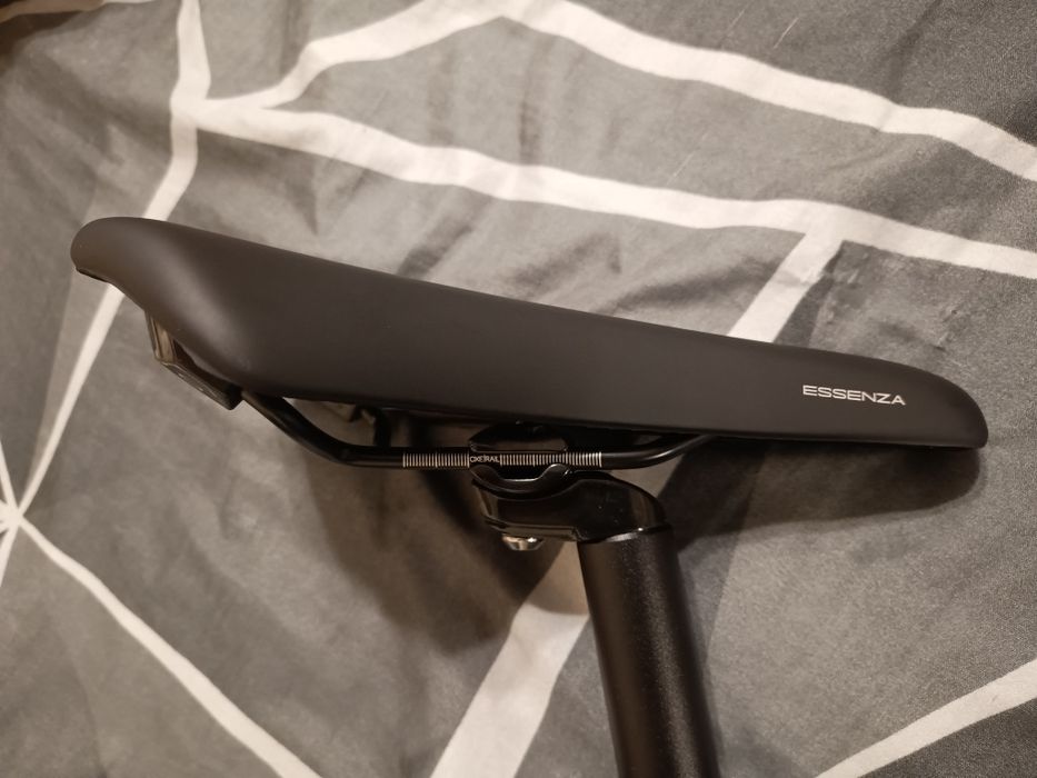 SIODŁO Selle Royal Essenza + SZTYCA Uno Grade Oe