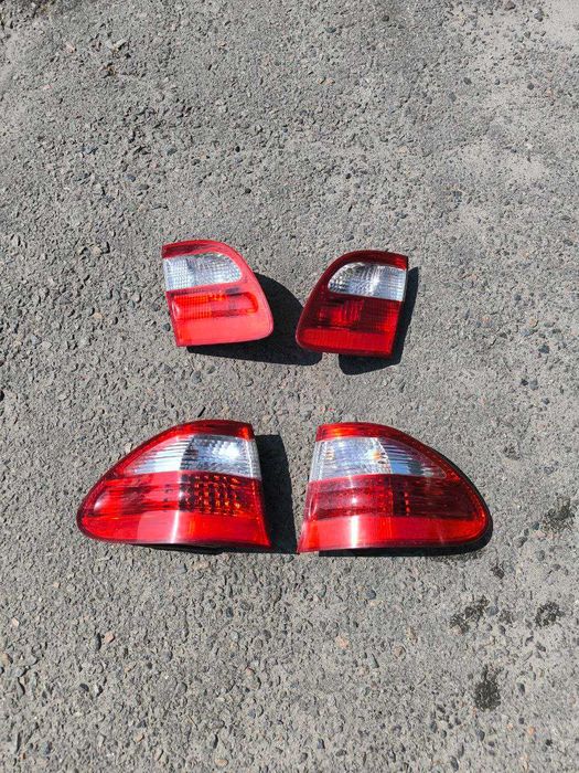Комплект задних фонарей Mercedes-Benz W211 универсал, дорест