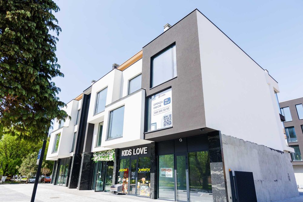 Оренда офісу 230 м² у бізнес-центрі UBC, Ужгород, 4 поверх – BC 405