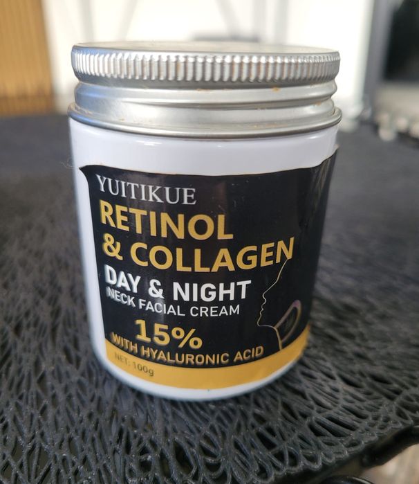 Krem na szyję z hialuronem, retinolem i kolagenem
