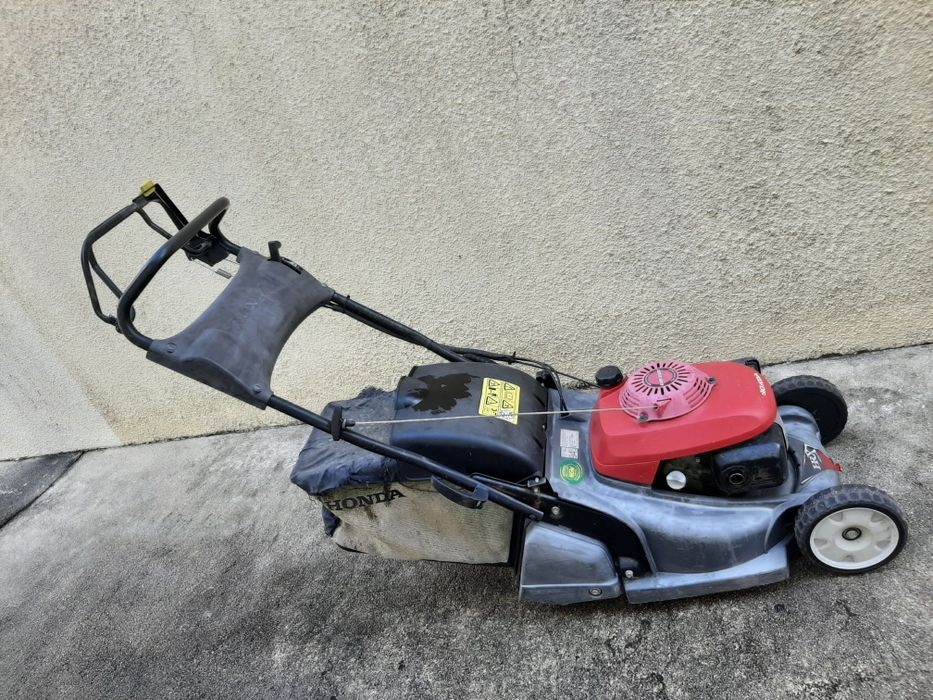 Máquina relva honda 426