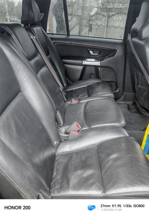 Автомобіль Вольво хс90