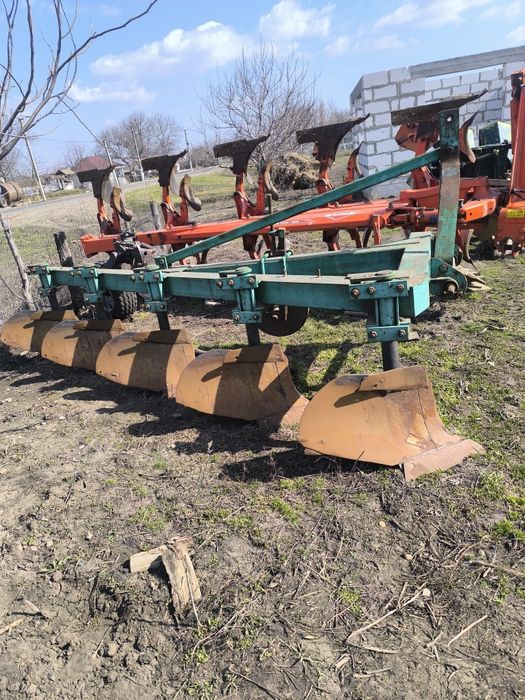 Т 150 плуг кукурудзяний