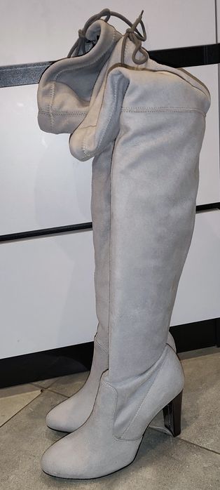 Buty kozaki długie Carinii 39 nowe