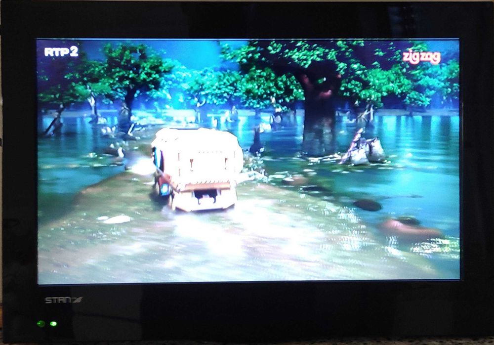 Televisão TV LED LCD 12V DVD 15.6 Polegadas