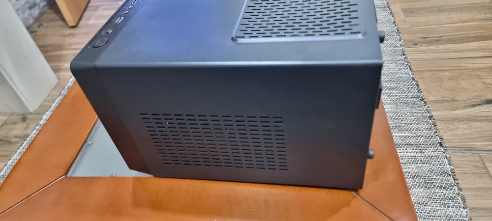 Torre micro atx-mini itx