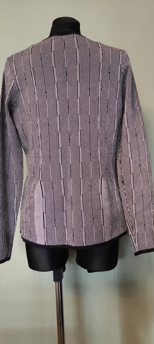 Elegancka bluzka  z modalu sweter pulower w efektowne czarno białe wzo