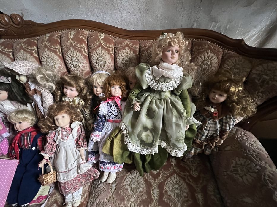 Фарфорові ляльки