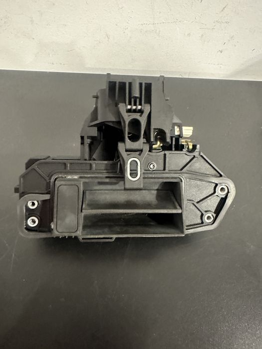 fechadura da mala mercedes w211 e270