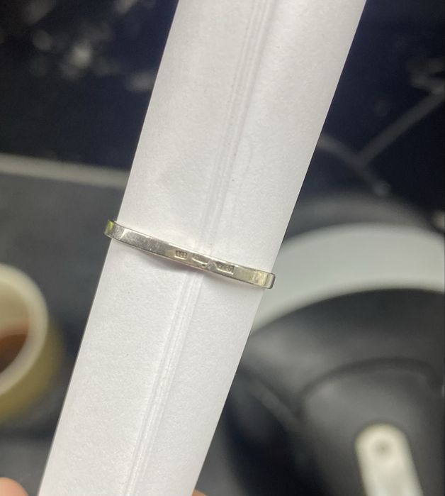 Продам колечко срібне з золотою вставкою