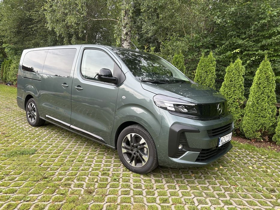 Transport osób/ transfery na lotnisko/ BUS 8 osób