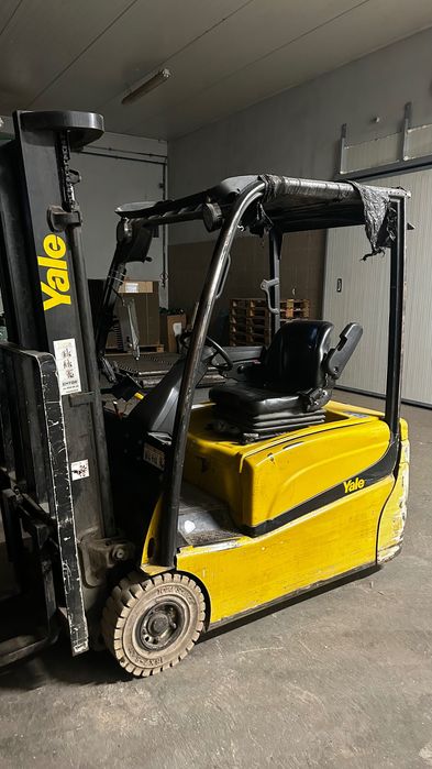 Wózek akumulatorowy YALE ERP16VT